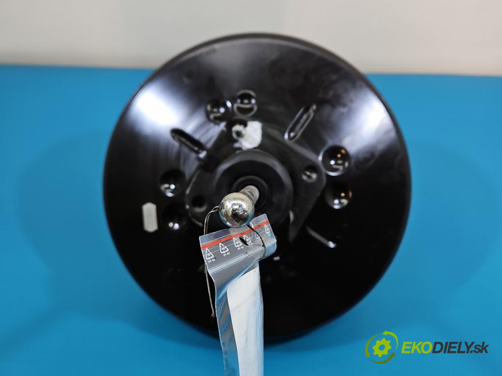 Vw Passat B8 2014 - 2.0 tdi 150 HP automatic 110 kW 1968 cm3 5- servo brzdové 5Q1614105CG