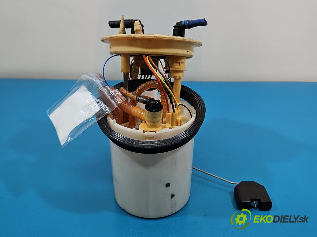 Vw Passat B8 2014 - 2.0 tdi 150 HP automatic 110 kW 1968 cm3 5- čerpadlo palivo 3Q0919050