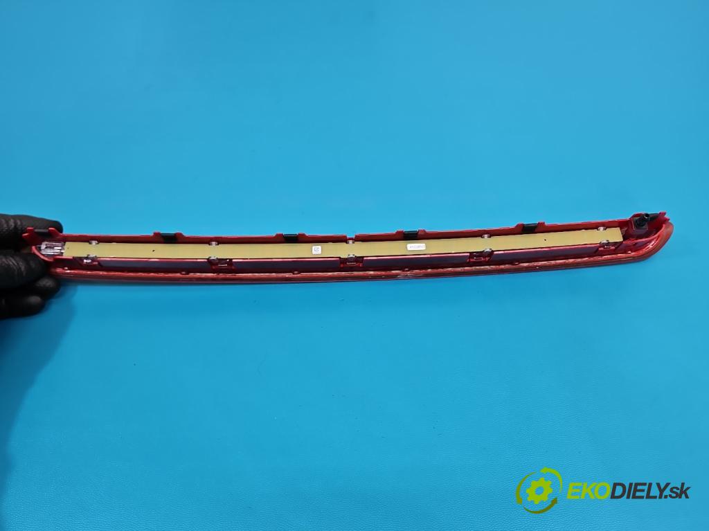 Vw Passat B8 2014 - 2.0 tdi 150 HP automatic 110 kW 1968 cm3 5- světlo: stop: 3G9945087A