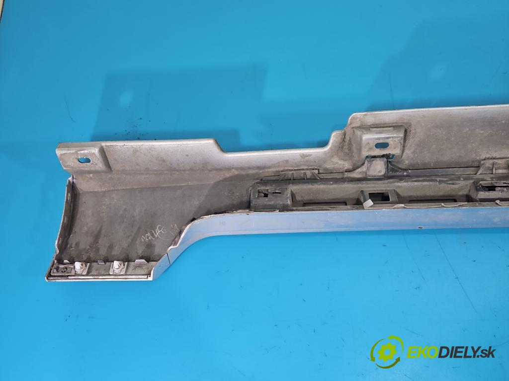 Vw Passat B8 2014 - 2.0 tdi 150 HP automatic 110 kW 1968 cm3 5- lišta práh: pravé 3G0853858 (Lišta prahová)