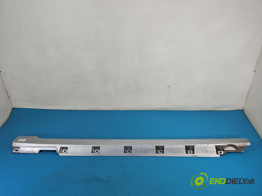 Vw Passat B8 2014 - 2.0 tdi 150 hp automatic 110 kW 1968 cm3 5- lišta práh: pravé 3G0853858 (Prahová lišta)