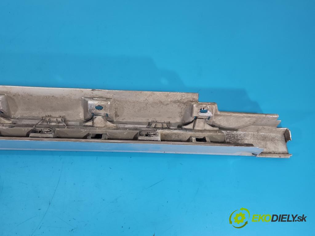 Vw Passat B8 2014 - 2.0 tdi 150 HP automatic 110 kW 1968 cm3 5- lišta práh: pravé 3G0853858 (Lišta prahová)