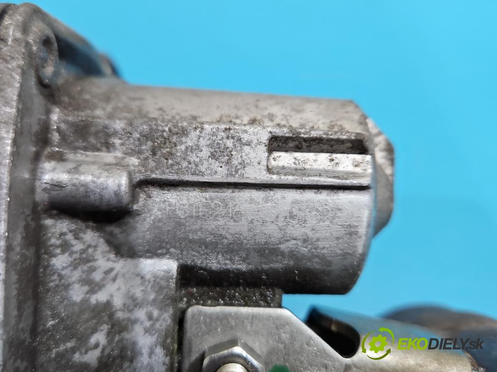 Vw Passat B8 2014 - 2.0 tdi 150 HP automatic 110 kW 1968 cm3 5- klapka 5R0253691H (Škrtiaca klapka)