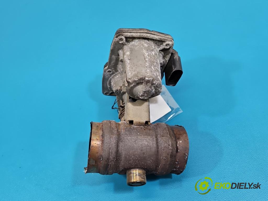 Vw Passat B8 2014 - 2.0 tdi 150 HP automatic 110 kW 1968 cm3 5- klapka 5R0253691H (Škrtiaca klapka)