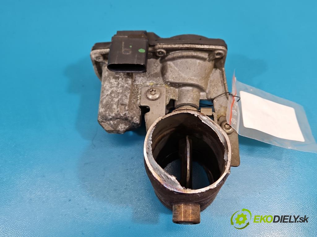 Vw Passat B8 2014 - 2.0 tdi 150 HP automatic 110 kW 1968 cm3 5- klapka 5R0253691H (Škrtiaca klapka)