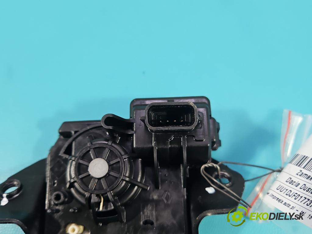 Dacia Duster III 24- 1.2 131 HP manual 96 kW 1199 cm3 5- zámok kufrové dvere zadné 905030754R