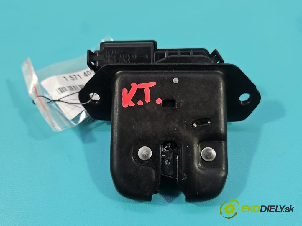 Dacia Duster III 24- 1.2 131 HP manual 96 kW 1199 cm3 5- zámok kufrové dvere zadné 905030754R