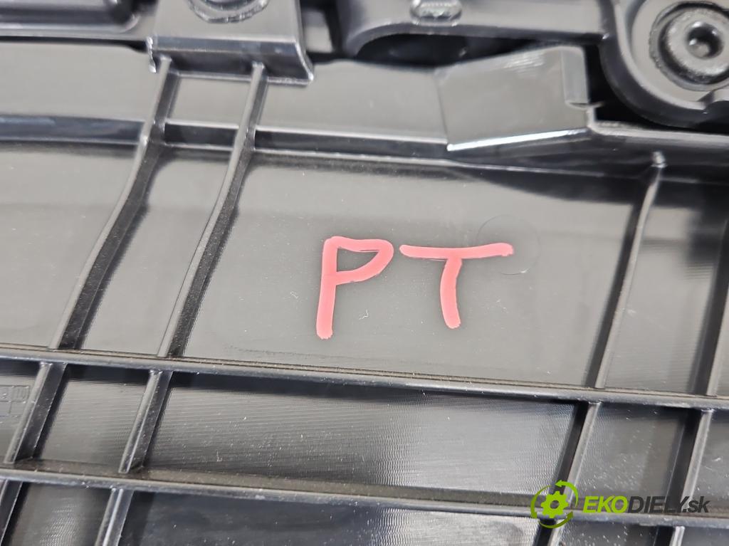 Bmw iX1 U11 0.0 elektrický: 272 HP automatic 200 kW 1 cm3 5- Čalounictví: dvere zadné pravé 97064561