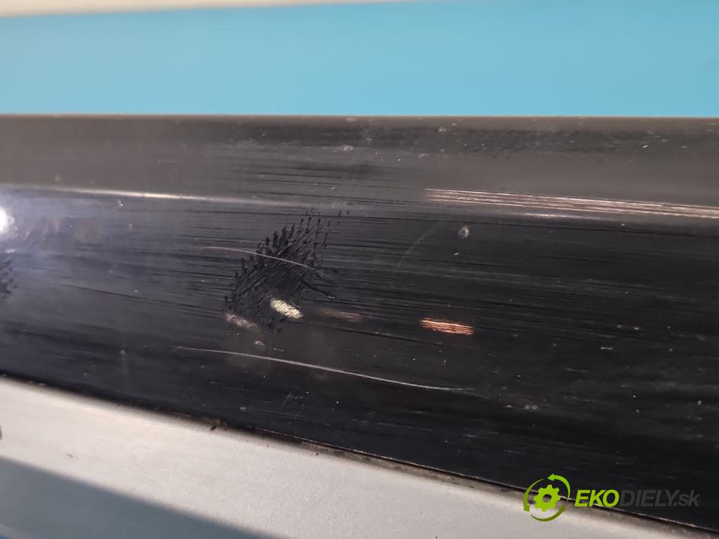 Bmw iX1 U11 0.0 elektrický: 272 HP automatic 200 kW 1 cm3 5- lišta práh: pravé 5A01682 (Lišta prahová)