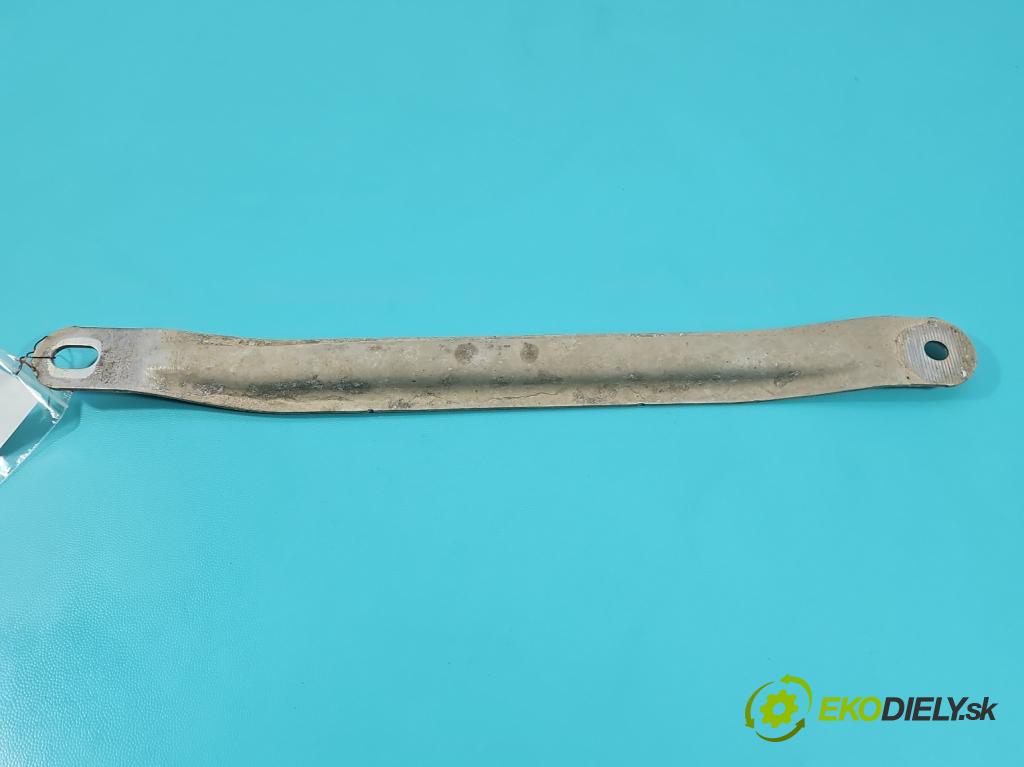 Bmw iX1 U11 0.0 elektrický: 272 HP automatic 200 kW 1 cm3 5- Vzpěra: 9796459