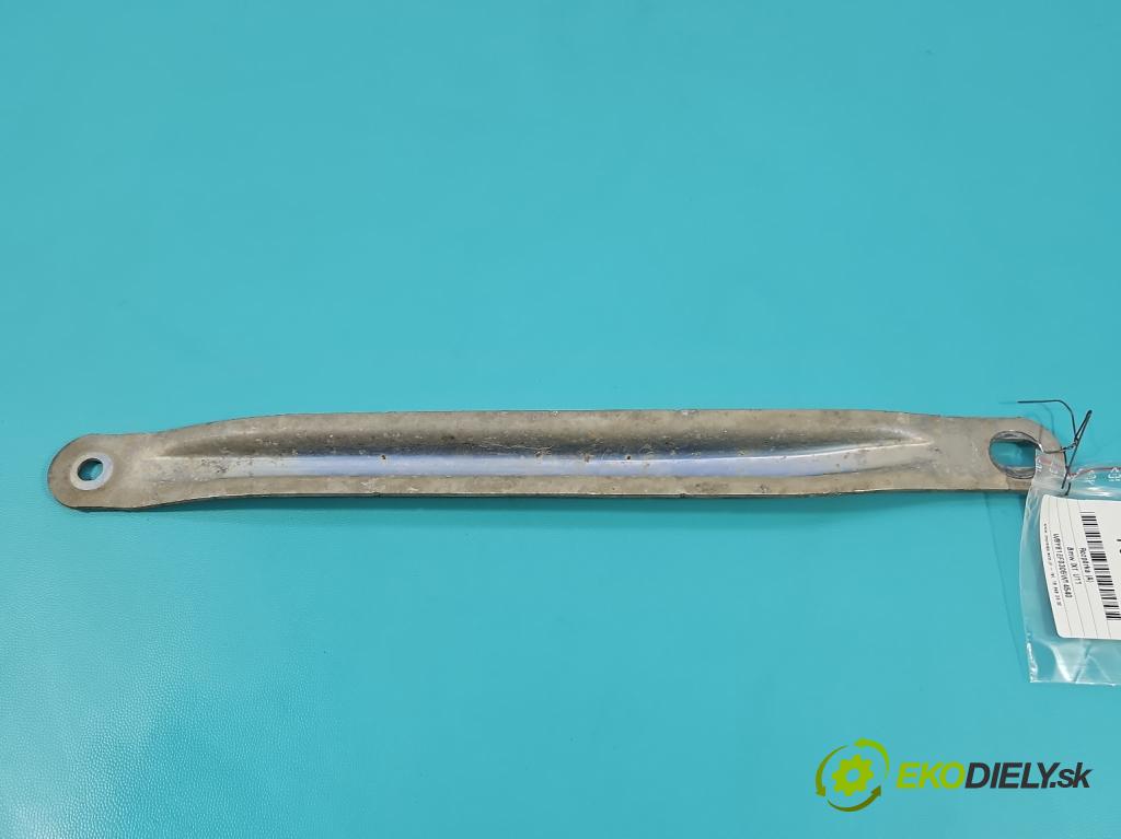 Bmw iX1 U11 0.0 elektrický: 272 HP automatic 200 kW 1 cm3 5- Vzpěra: 9796459