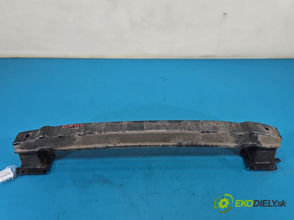 Vw Passat B8 2014 - 2.0 tdi 150 HP automatic 110 kW 1968 cm3 5- výstuha nárazník zadné 