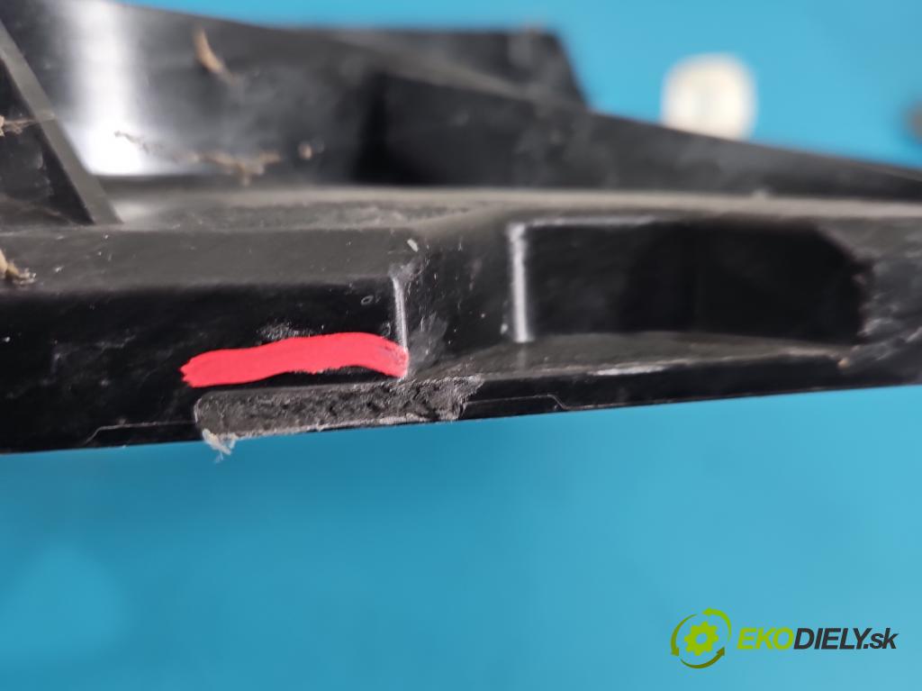 Bmw iX1 U11 0.0 elektrický: 272 hp automatic 200 kW 1 cm3 5- ventilátor chladič 9846925