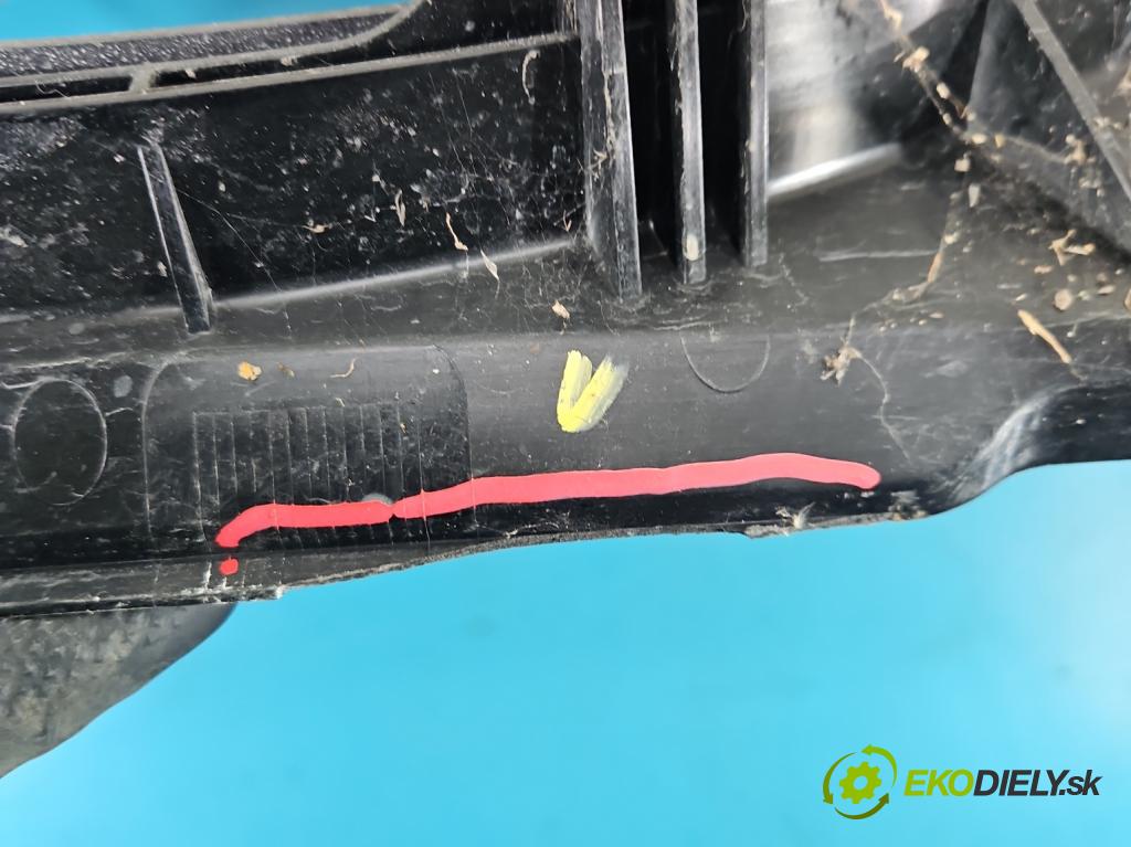 Bmw iX1 U11 0.0 elektrický: 272 hp automatic 200 kW 1 cm3 5- ventilátor chladič 9846925