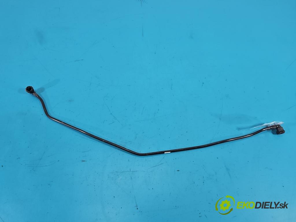 Bmw iX1 U11 0.0 elektrický: 272 HP automatic 200 kW 1 cm3 5- rúrka systému chladenia 8478460