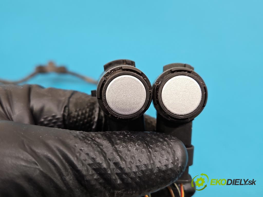 Vw Passat B8 2014 - 2.0 tdi 150 hp automatic 110 kW 1968 cm3 5- snímač parkování 3G9971104