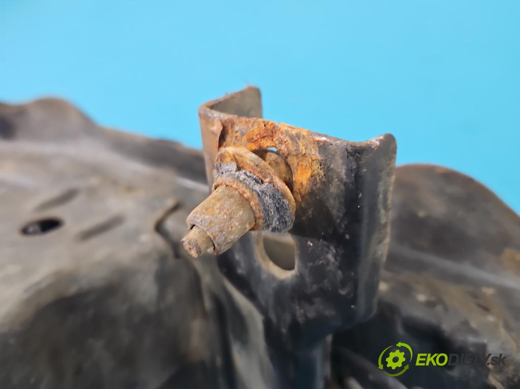 Ford Fiesta Mk7 2008-2017 1.2 16V 82 HP manual 60 kW 1242 cm3 3- výstuha nárazník predné