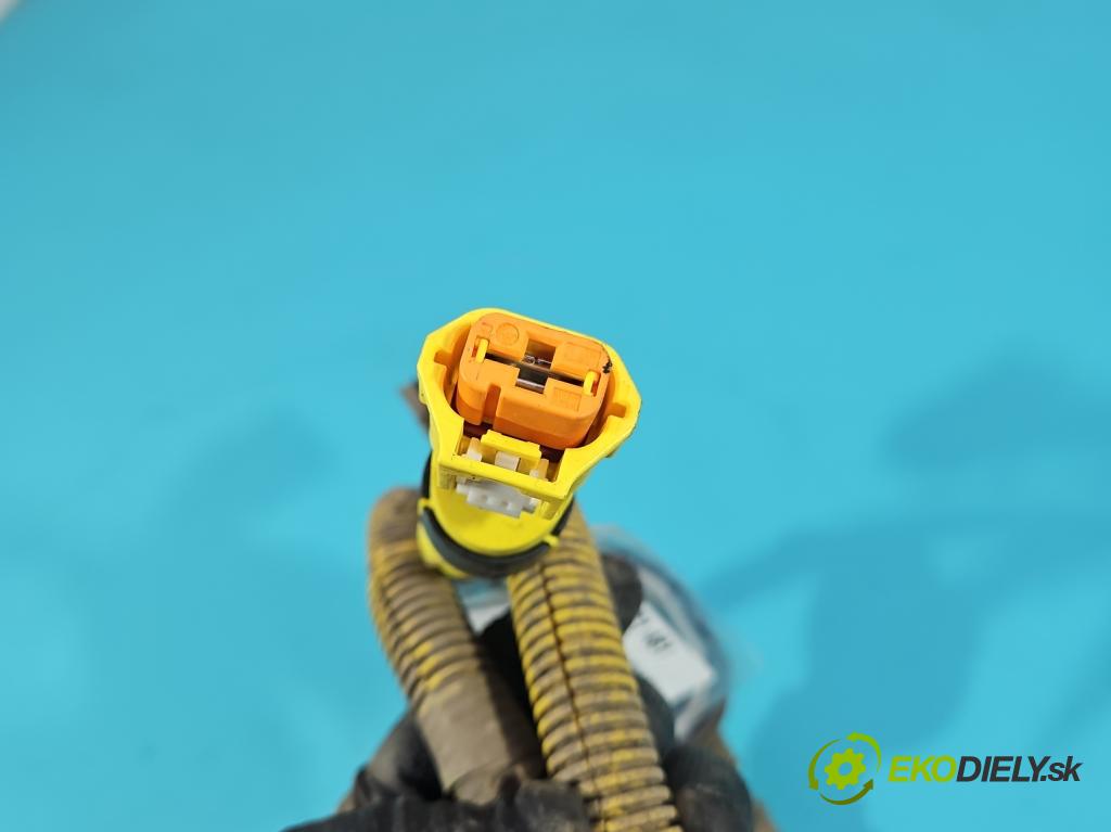 Dacia Duster III 24- 1.2 131 HP manual 96 kW 1199 cm3 5- Zväzok: ostatné 297A29323R