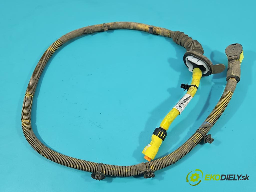 Dacia Duster III 24- 1.2 131 HP manual 96 kW 1199 cm3 5- Zväzok: ostatné 297A29323R