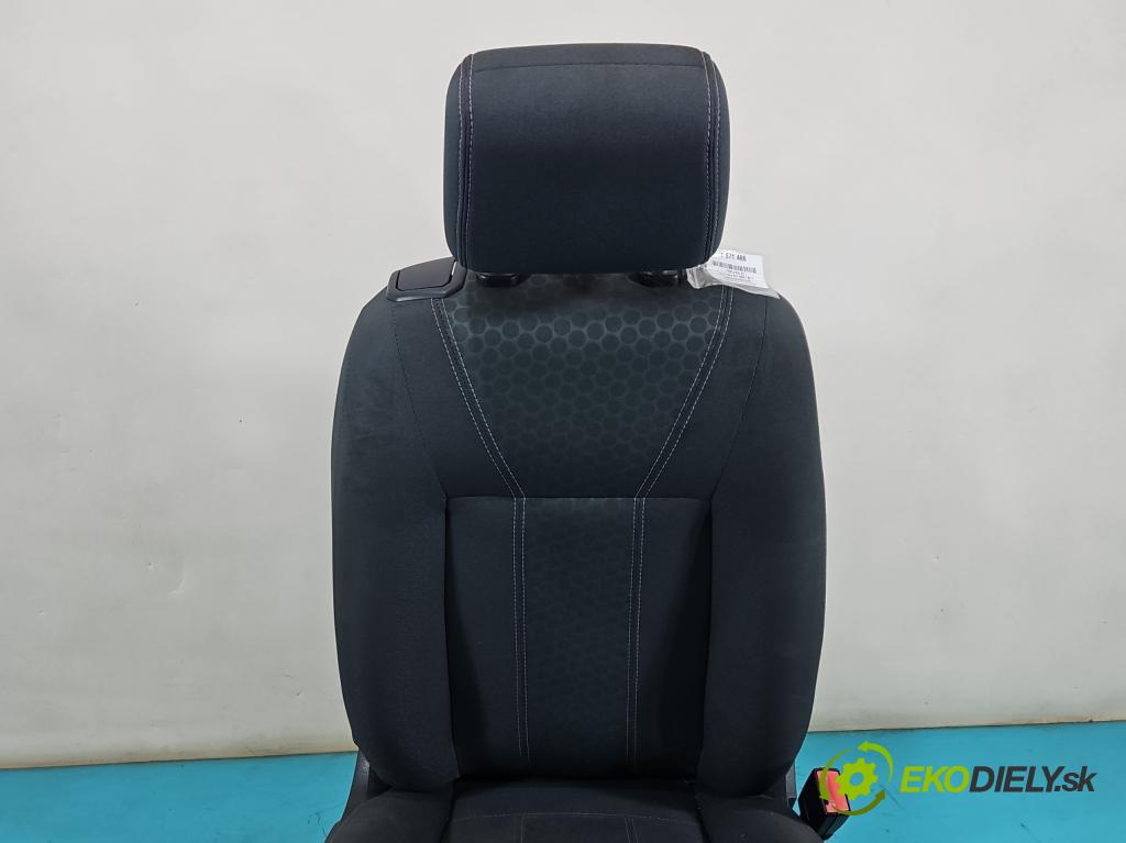 Ford Fiesta Mk7 2008-2017 1.2 16V 82 HP manual 60 kW 1242 cm3 3- Sedačka pravý  (Sedadlo)