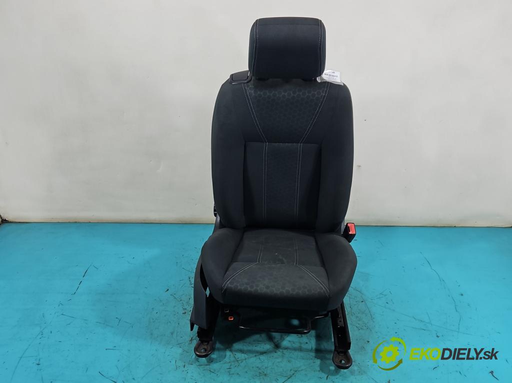 Ford Fiesta Mk7 2008-2017 1.2 16V 82 hp manual 60 kW 1242 cm3 3- Sedadlo pravý  (Sedadlo)