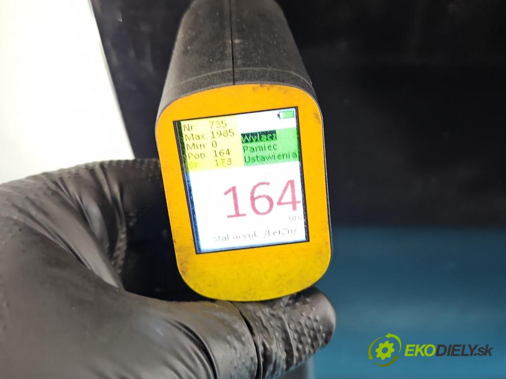 Ford Fiesta Mk7 2008-2017 1.2 16V 82 hp manual 60 kW 1242 cm3 3- dveře přední pravé  (Klika dveří ostatní)