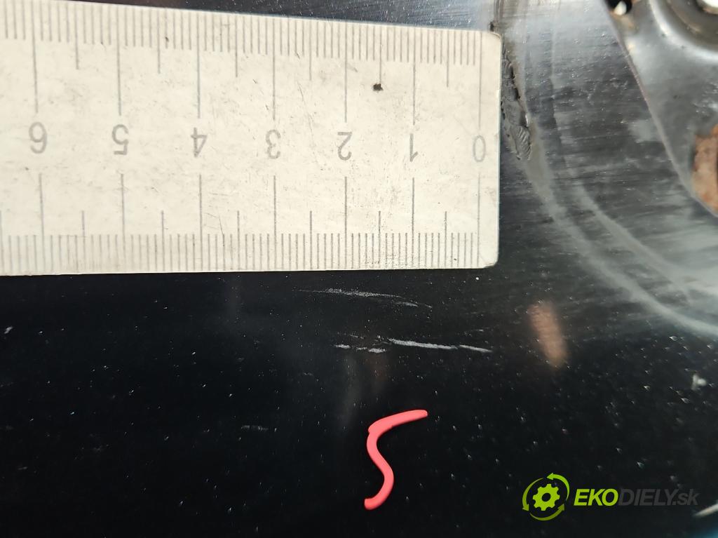 Ford Fiesta Mk7 2008-2017 1.2 16V 82 hp manual 60 kW 1242 cm3 3- dveře přední pravé  (Klika dveří ostatní)