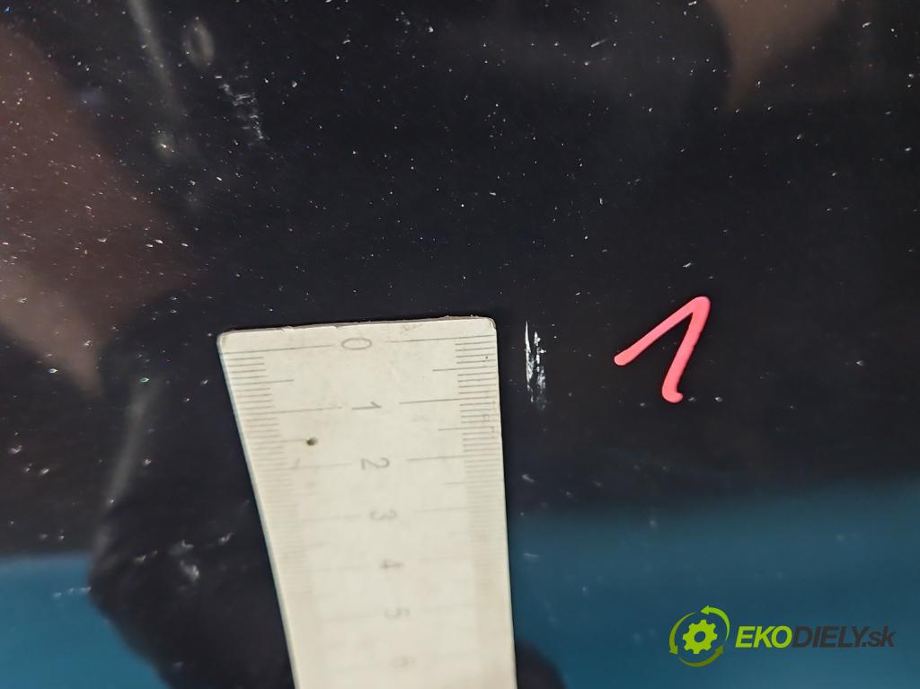 Ford Fiesta Mk7 2008-2017 1.2 16V 82 hp manual 60 kW 1242 cm3 3- dveře přední pravé  (Klika dveří ostatní)