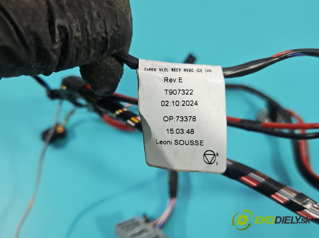 Dacia Duster III 24- 1.2 131 HP manual 96 kW 1199 cm3 5- Zväzok: ostatné T907322