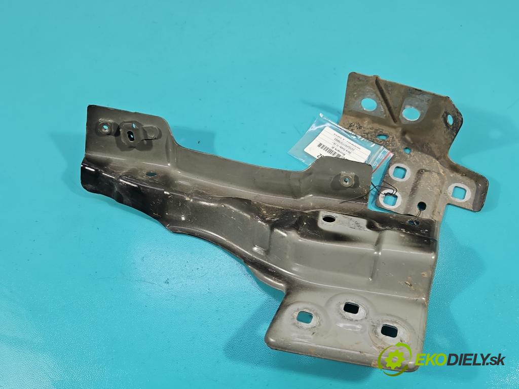 Dacia Duster III 24- 1.2 131 HP manual 96 kW 1199 cm3 5- Upevnenie: 638E89657R