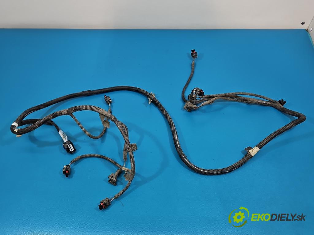 Dacia Duster III 24- 1.2 131 HP manual 96 kW 1199 cm3 5- Zväzok: nárazník zadné 240155001R