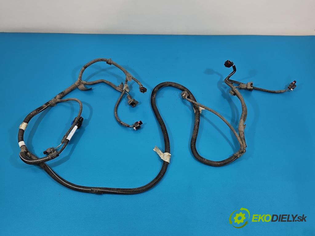 Dacia Duster III 24- 1.2 131 HP manual 96 kW 1199 cm3 5- Zväzok: nárazník zadné 240155001R