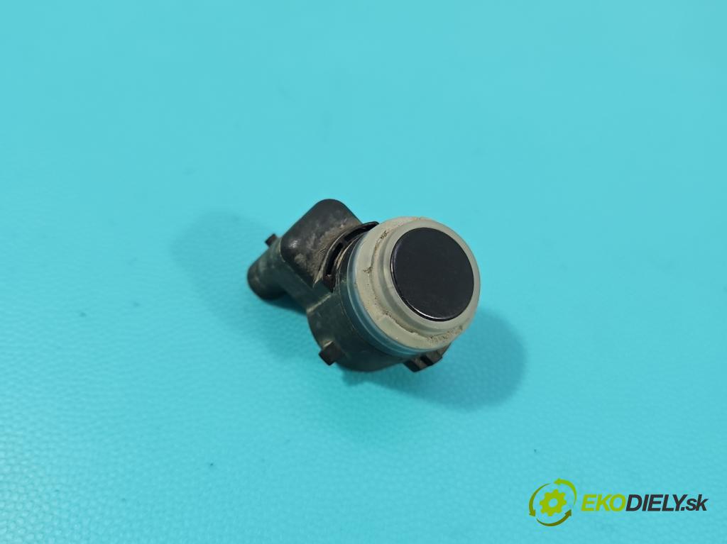 Dacia Duster III 24- 1.2 131 hp manual 96 kW 1199 cm3 5- snímač parkování 284387575R