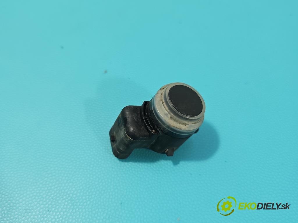 Dacia Duster III 24- 1.2 131 hp manual 96 kW 1199 cm3 5- snímač parkování 284387575R