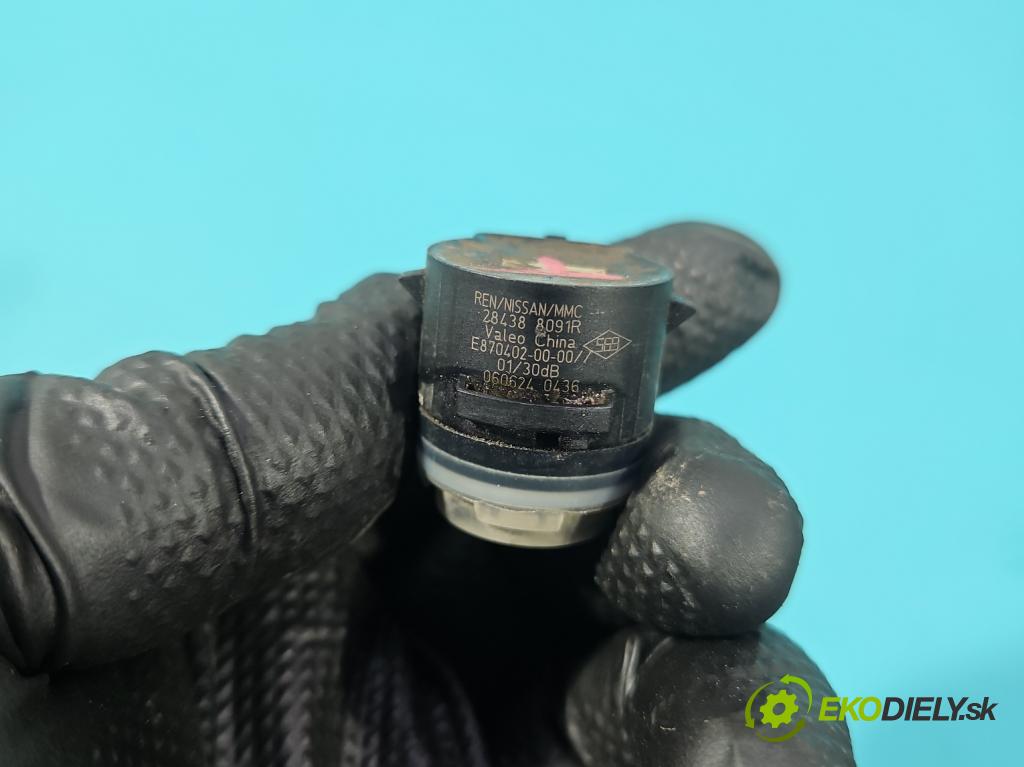 Dacia Duster III 24- 1.2 131 hp manual 96 kW 1199 cm3 5- snímač parkování 284388091R