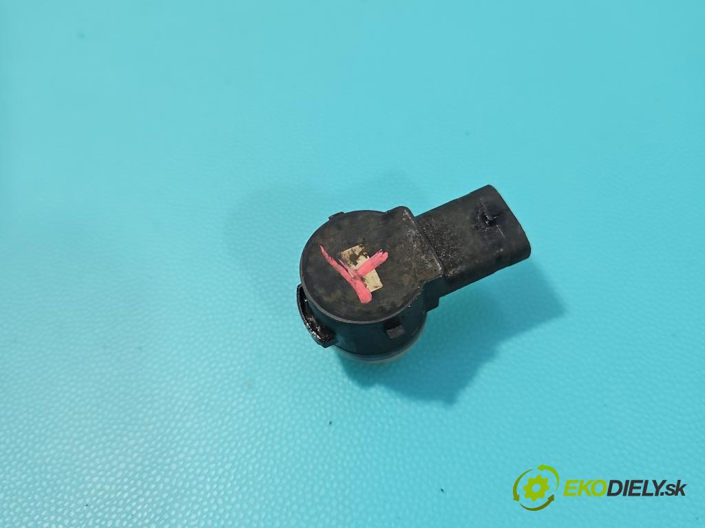 Dacia Duster III 24- 1.2 131 hp manual 96 kW 1199 cm3 5- snímač parkování 284388091R