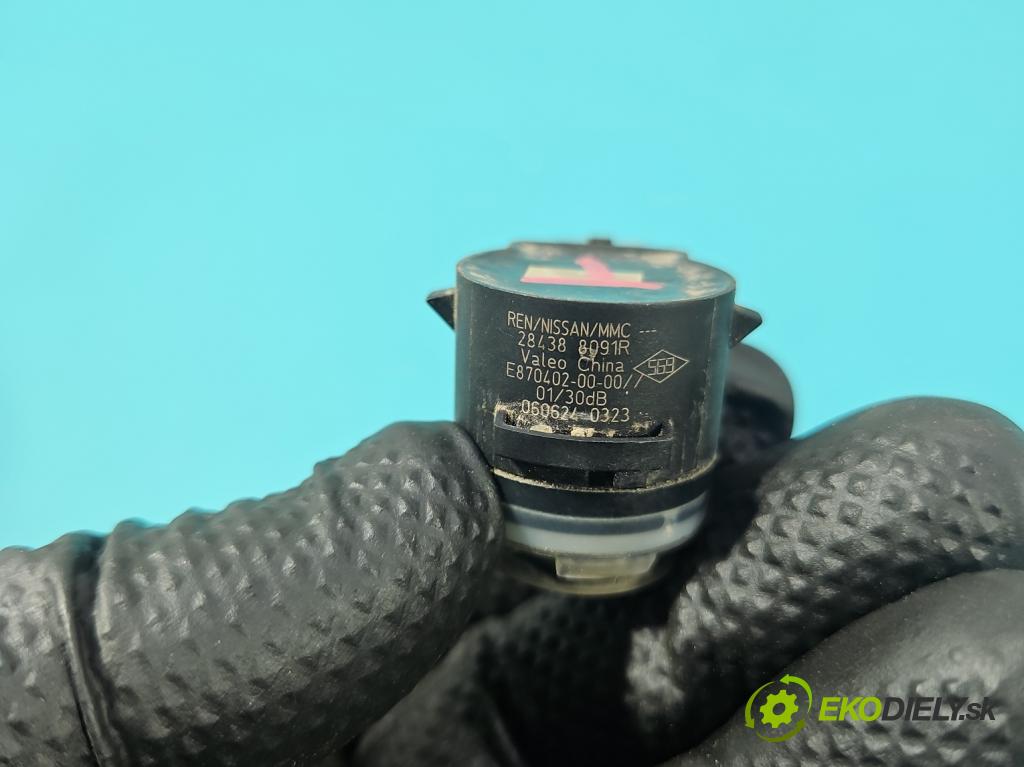 Dacia Duster III 24- 1.2 131 hp manual 96 kW 1199 cm3 5- snímač parkování 284388091R