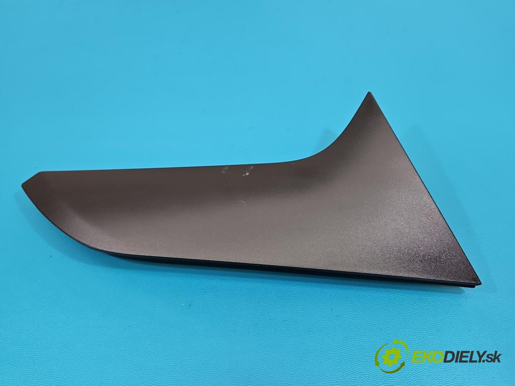 Dacia Duster III 24- 1.2 131 HP manual 96 kW 1199 cm3 5- kryt plast 960325112R