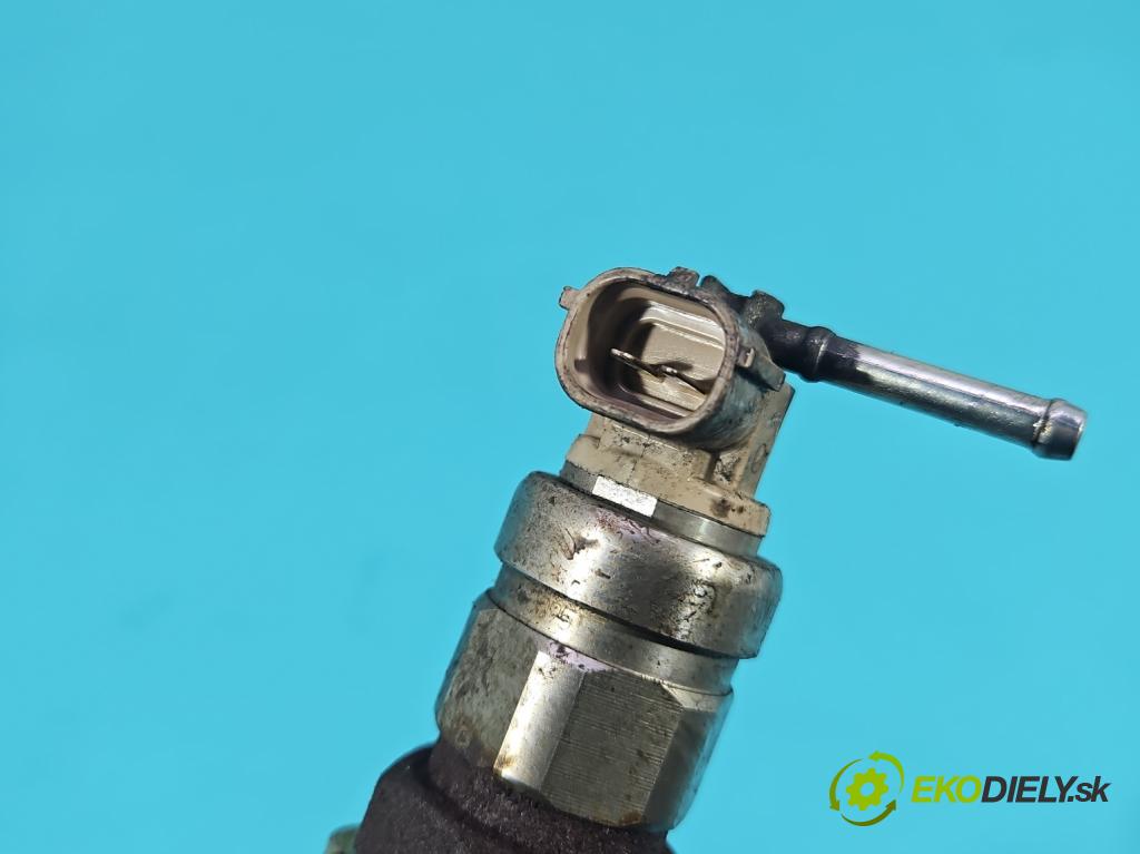 Toyota Avensis II T25 2003-2008 2.0 D4D 116 hp manual 85 kW 1995 cm3 5- lišta vstřikovací  (Vstřikovací lišta)