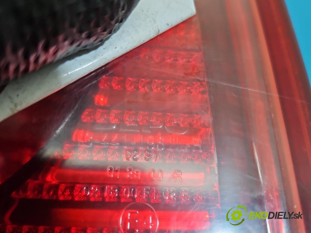 Vw Passat B5 1995-2005 1.9 tdi 131 HP manual 96 kW 1896 cm3 5- svetlo / reflektor zadné ľavé  (Kľučka dverí ostatné)