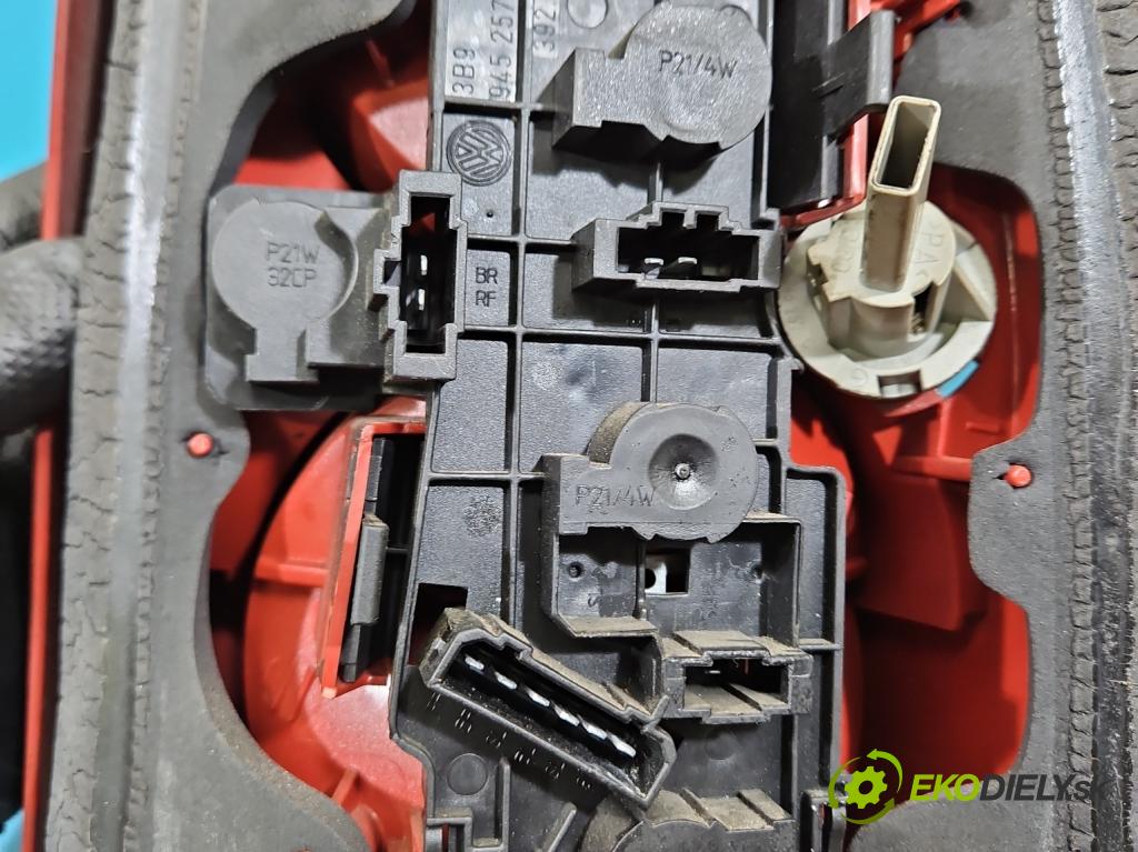 Vw Passat B5 1995-2005 1.9 tdi 131 HP manual 96 kW 1896 cm3 5- svetlo / reflektor zadné ľavé  (Kľučka dverí ostatné)