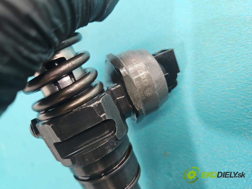 Vw Passat B6 2005-2010 1.9 tdi 105 hp manual 77 kW 1896 cm3 4- vstřikovací čerpadlo 0414720215 (Vstřikovač paliva)