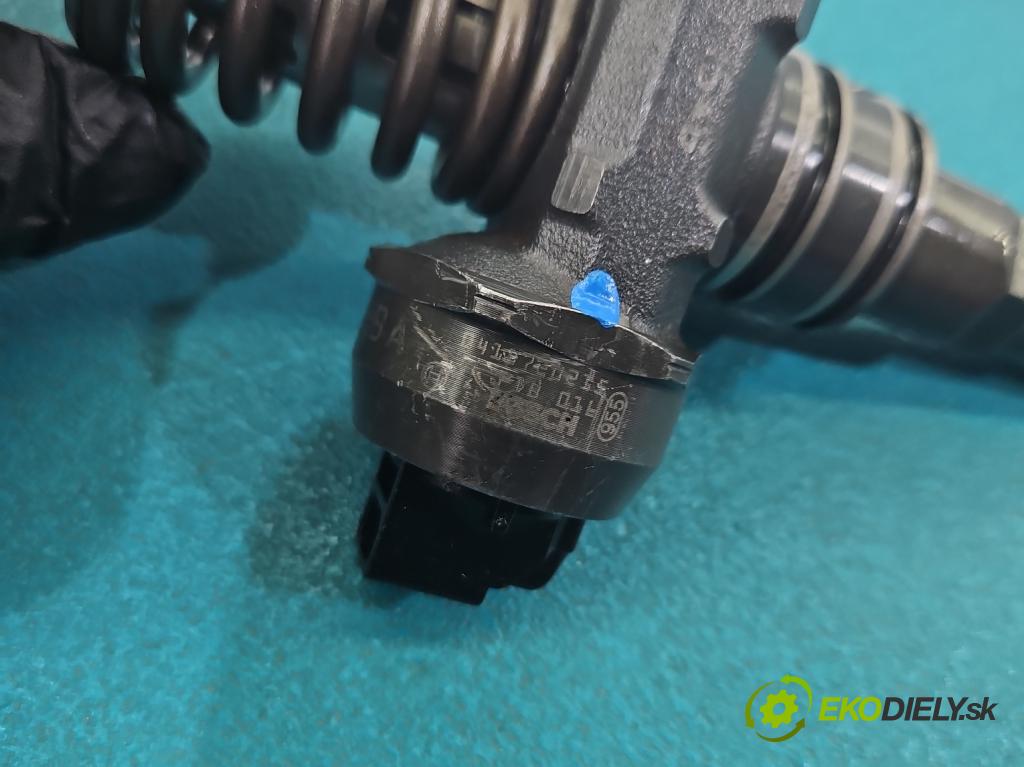 Skoda Roomster 1.4 TDi 69KM manual 51 kW 1422 cm3 5- vstrekovacie čerpadlo 0414720215 (Vstrekovač paliva)