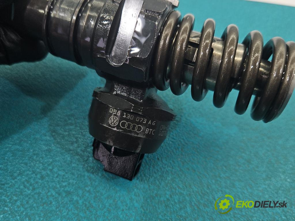 Audi A3 8P 2003-2012 1.9 tdi BKC 105 HP manual 77 kW 1896 cm3 3- vstrekovacie čerpadlo 0414720215 (Vstrekovač paliva)