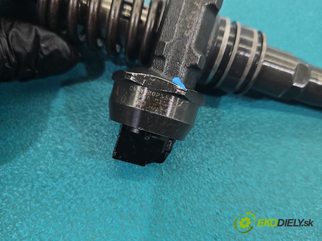 Vw Golf IV 1997-2003 1.9 tdi 101 HP manual 74 kW 1896 cm3 5- vstrekovacie čerpadlo 0414720215 (Vstrekovač paliva)