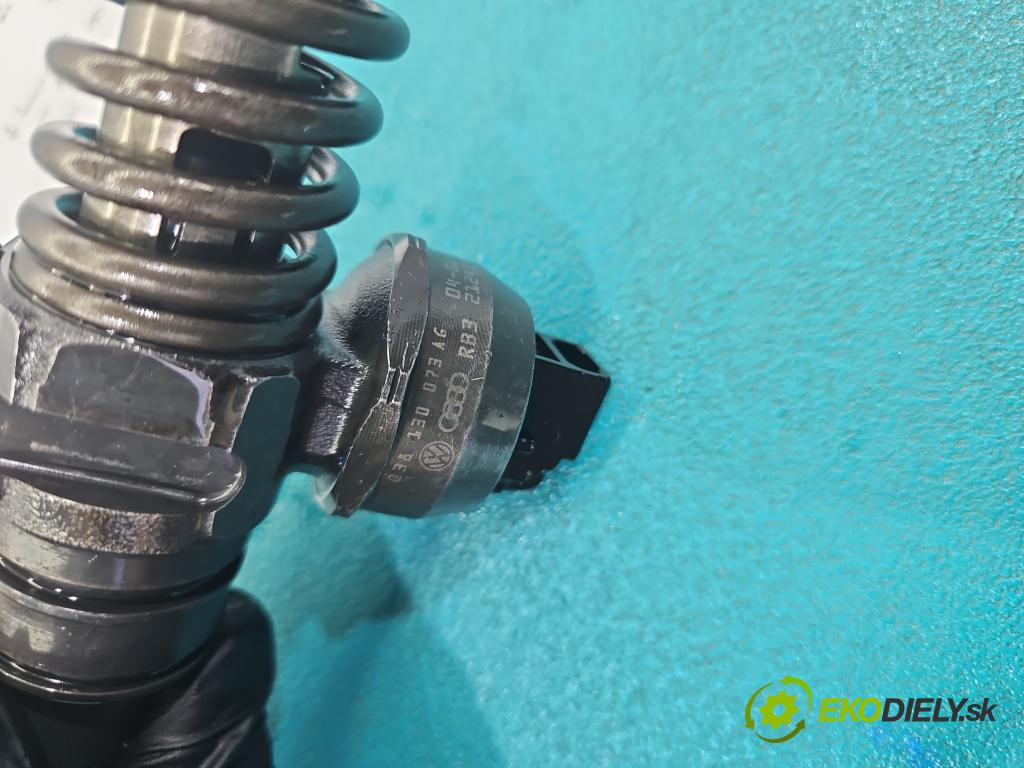 Vw Golf IV 1997-2003 1.9 tdi 101 HP manual 74 kW 1896 cm3 5- vstrekovacie čerpadlo 0414720215 (Vstrekovač paliva)