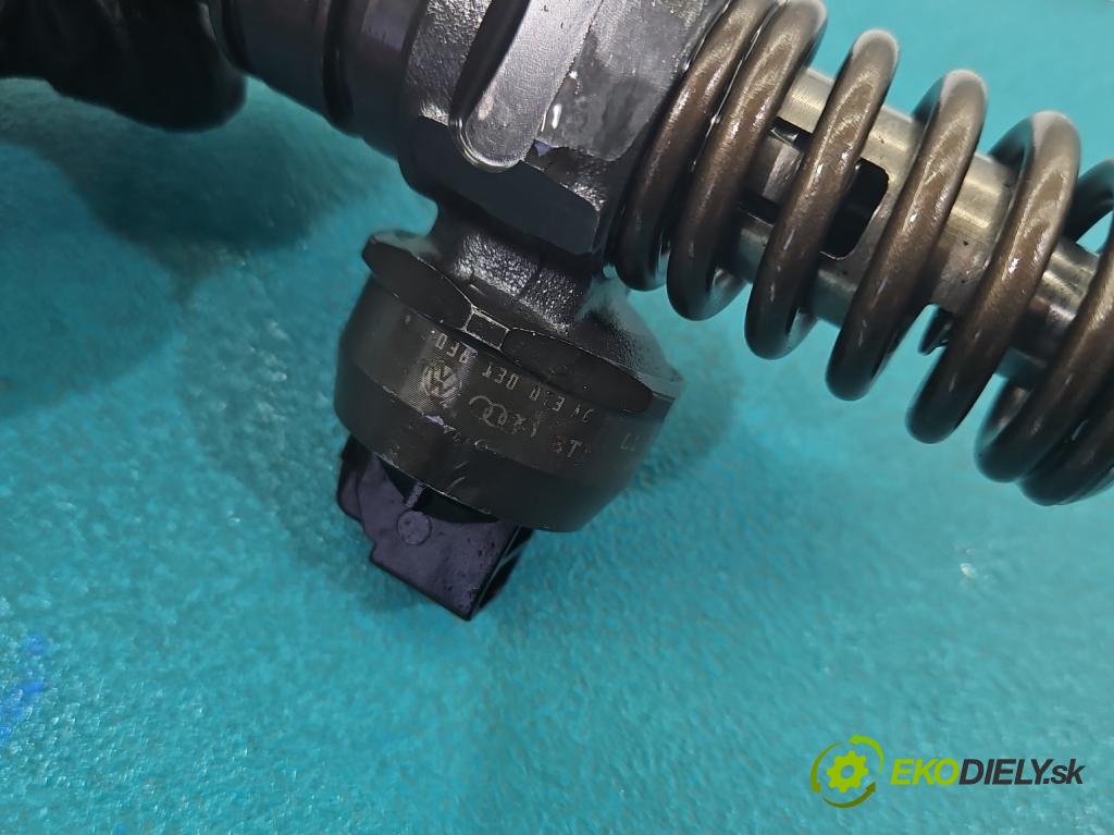 Skoda Octavia II 2004-2013 1.9 tdi 105 HP manual 77 kW 1896 cm3 5- vstrekovacie čerpadlo 0414720215 (Vstrekovač paliva)