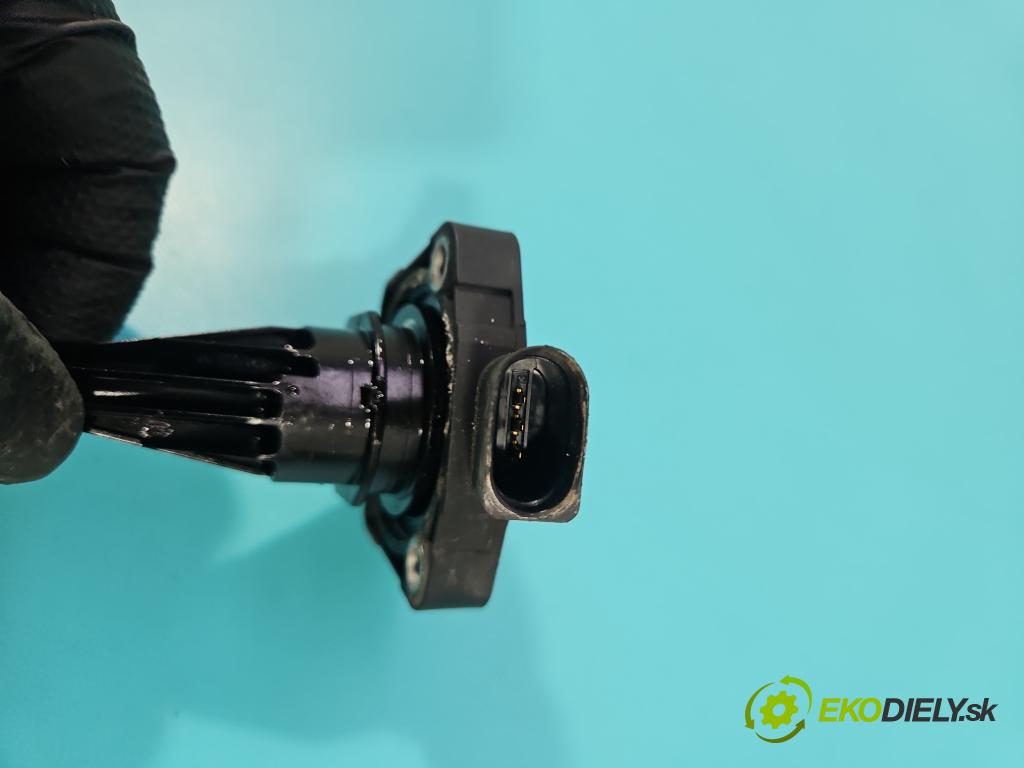 Skoda Fabia III 2014- 2021 1.0 MPI 60 HP manual 44 kW 999 cm3 5- snímač úroveň: oleja: 06E907660C (Snímač)