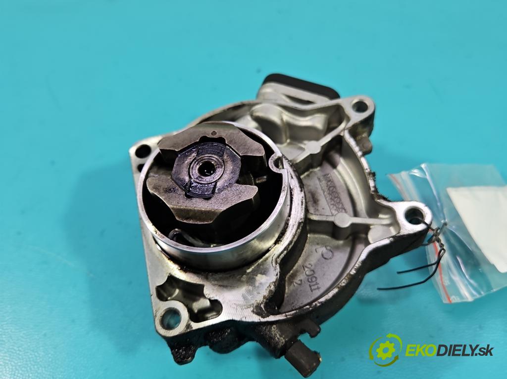 Alfa romeo Giulietta 1.6 jtd 105 hp manual 77 kW 1598 cm3 5- čerpadlo vákuum 55221325