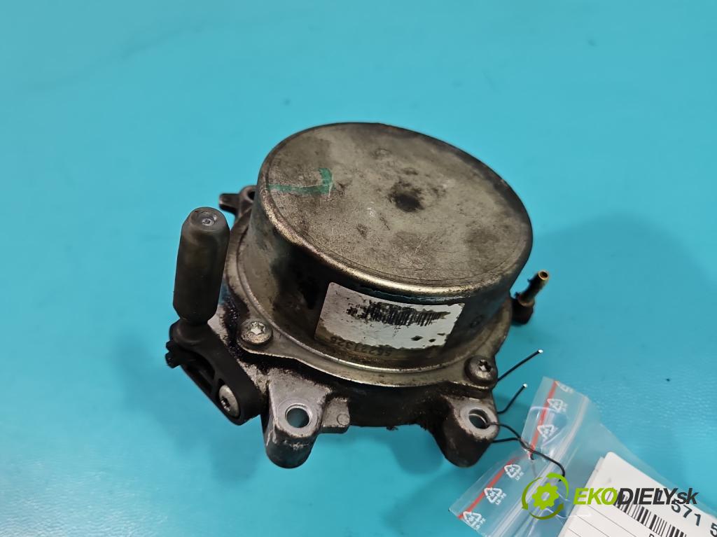 Alfa romeo Giulietta 1.6 jtd 105 hp manual 77 kW 1598 cm3 5- čerpadlo vákuum 55221325